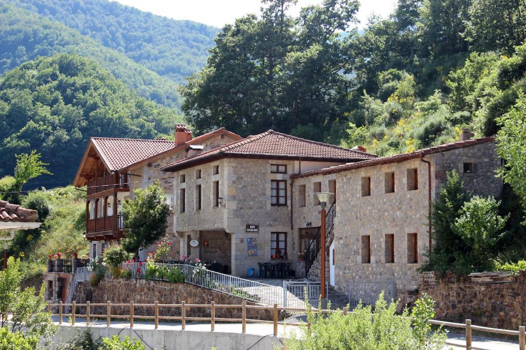 Posada Sobrevilla エスピナマ エクステリア 写真
