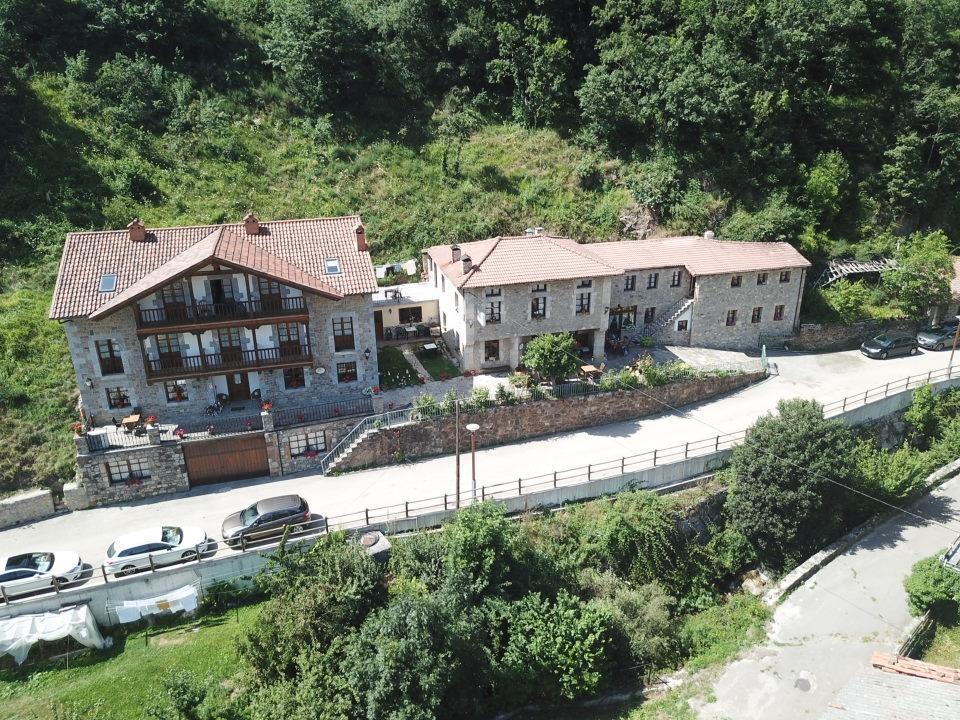 Posada Sobrevilla エスピナマ エクステリア 写真